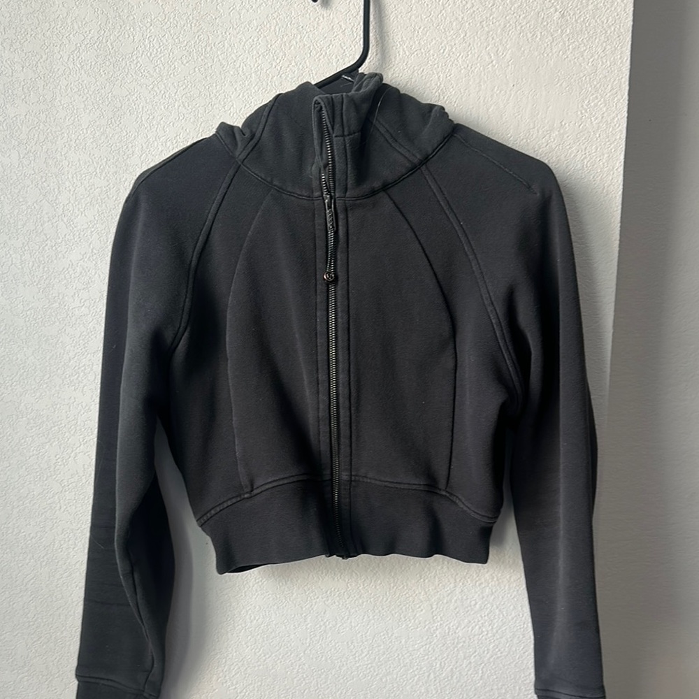 Lululemon Black Zip-Up cropped scuba Hoodie